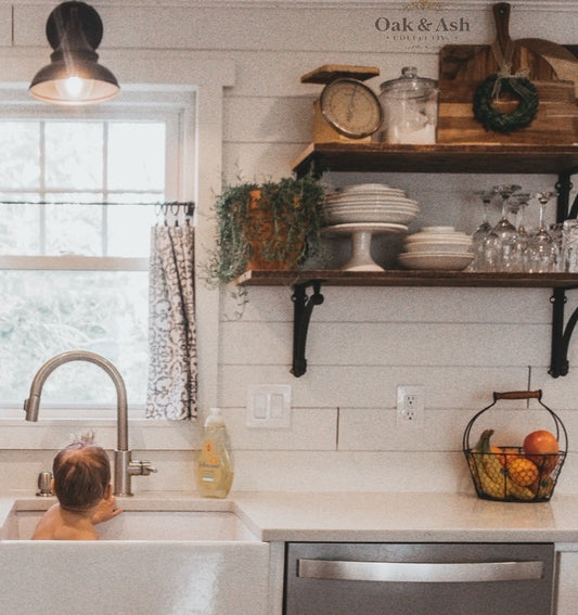 Measured Memories | Vintage Cream Metal Kitchen Scale (25 lb. Capacity)