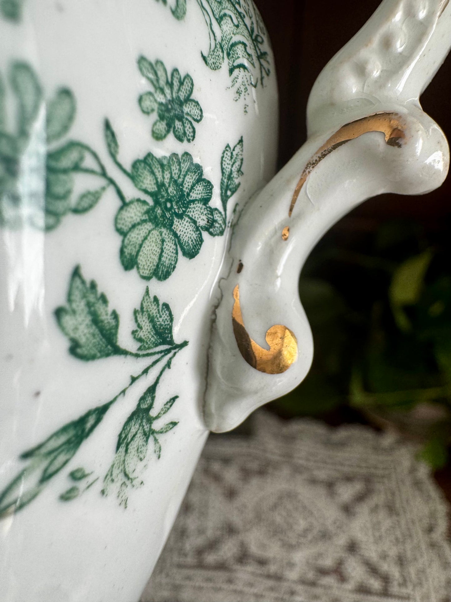 J.&G. Meakin “Delaware” Victorian Green Transferware Tureen with Gilt Accents