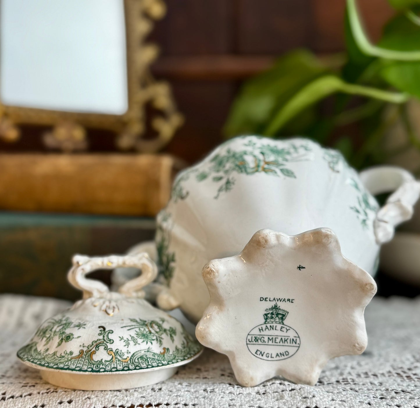 J.&G. Meakin “Delaware” Victorian Green Transferware Tureen with Gilt Accents