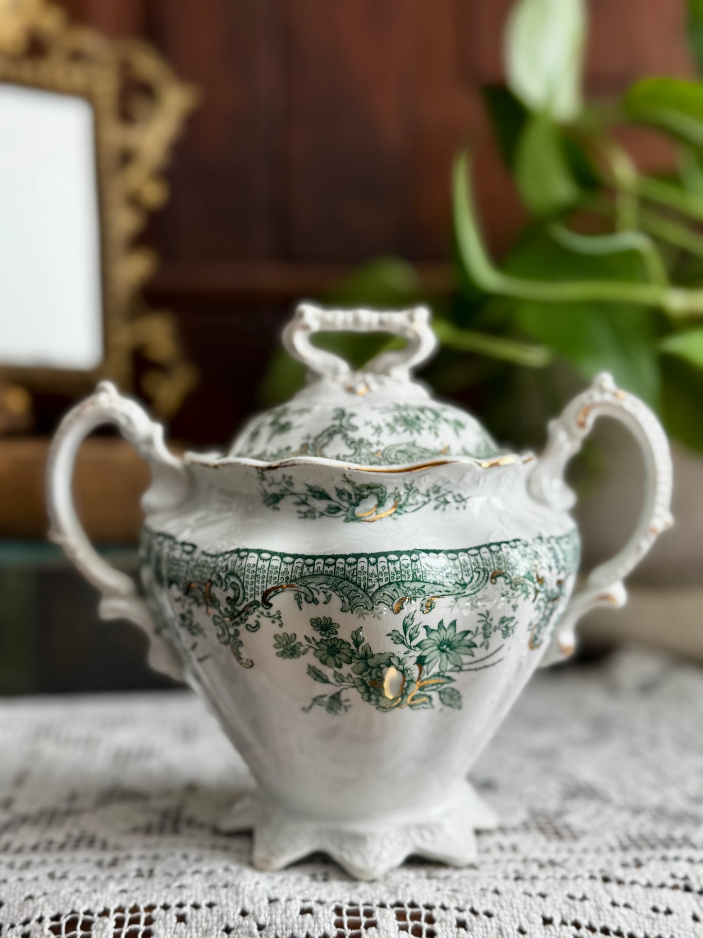 J.&G. Meakin “Delaware” Victorian Green Transferware Tureen with Gilt Accents